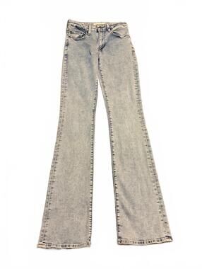 Levi Strauss & Co. Women’s Size 26x34 Classic Straight Light Wash Jeans